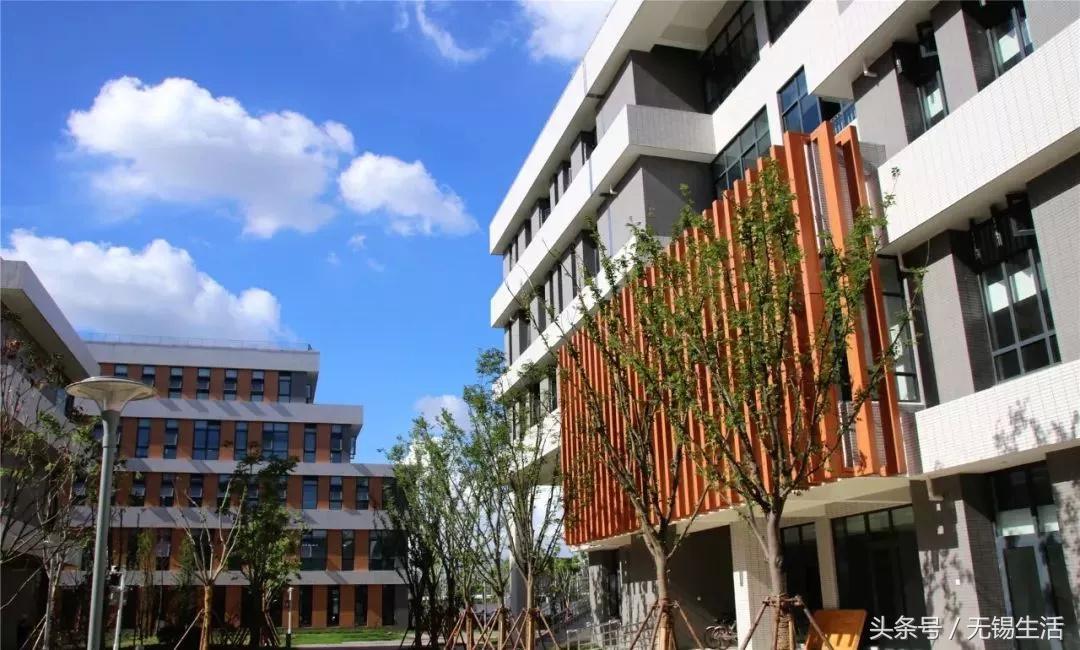 新学校实景视频,锡城新学校简介