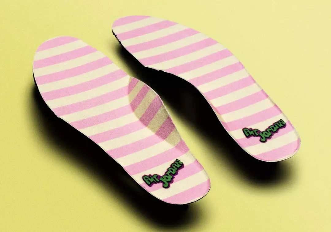 预售就炒到4000，比supreme的纯金耳钉还贵？｜每周剁手