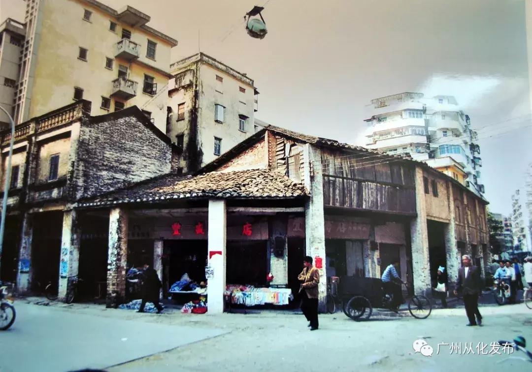 你记忆中的童年是这样的吗,你记忆中的人民路是什么样子的