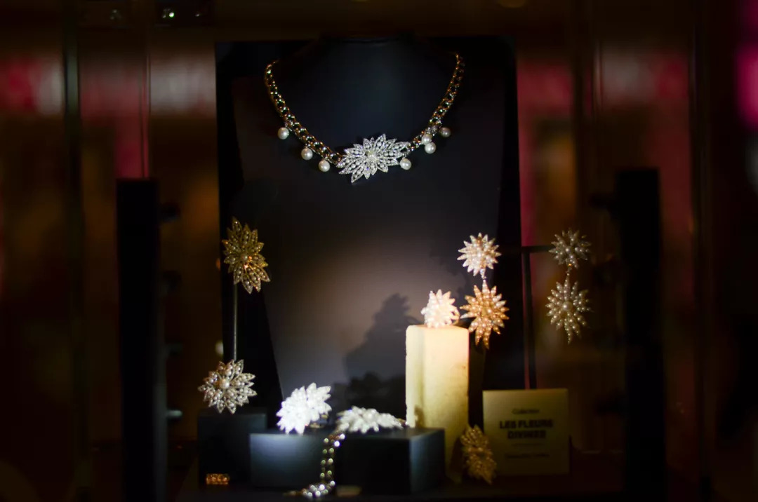 apmmonaco是奢侈品吗,apmmonaco官方旗舰店橱窗