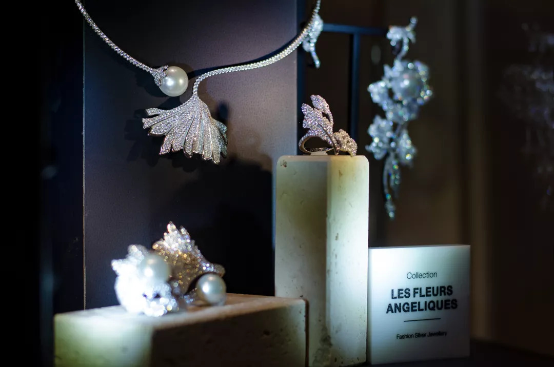 apmmonaco是奢侈品吗,apmmonaco官方旗舰店橱窗