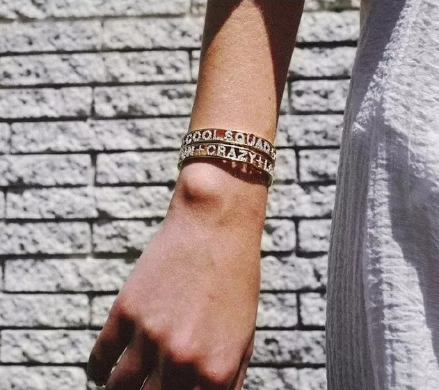 apmmonaco是奢侈品吗,apmmonaco官方旗舰店橱窗