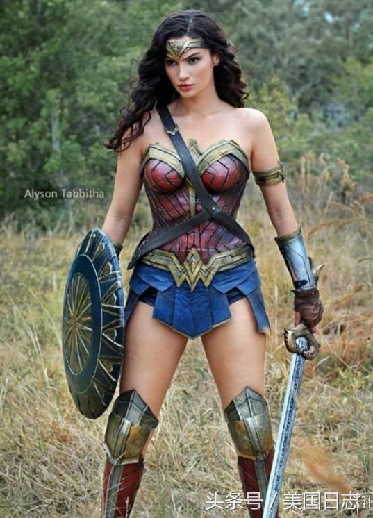 你以为cosplay是什么意思,有人说cos是日本话怎么回答