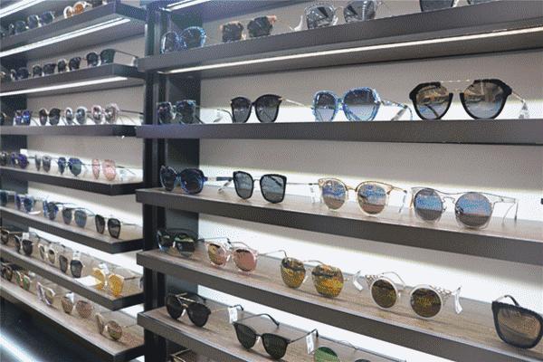 镜都惠眼镜9.9元买一送一,配镜特惠99元一副