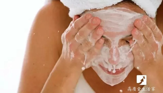 阿司匹林捣碎怎样擦皮肤,阿司匹林磨碎敷脸有什么功效