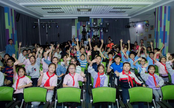 百名科学家走进小学生课堂,百名科学家走进中小学生课堂重播