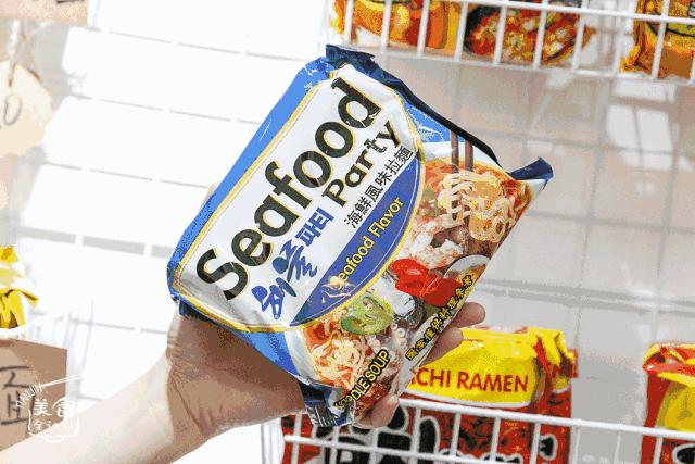 人均20+！天津贵阳路「泡面博物馆」，一口气吃遍全球网红泡面