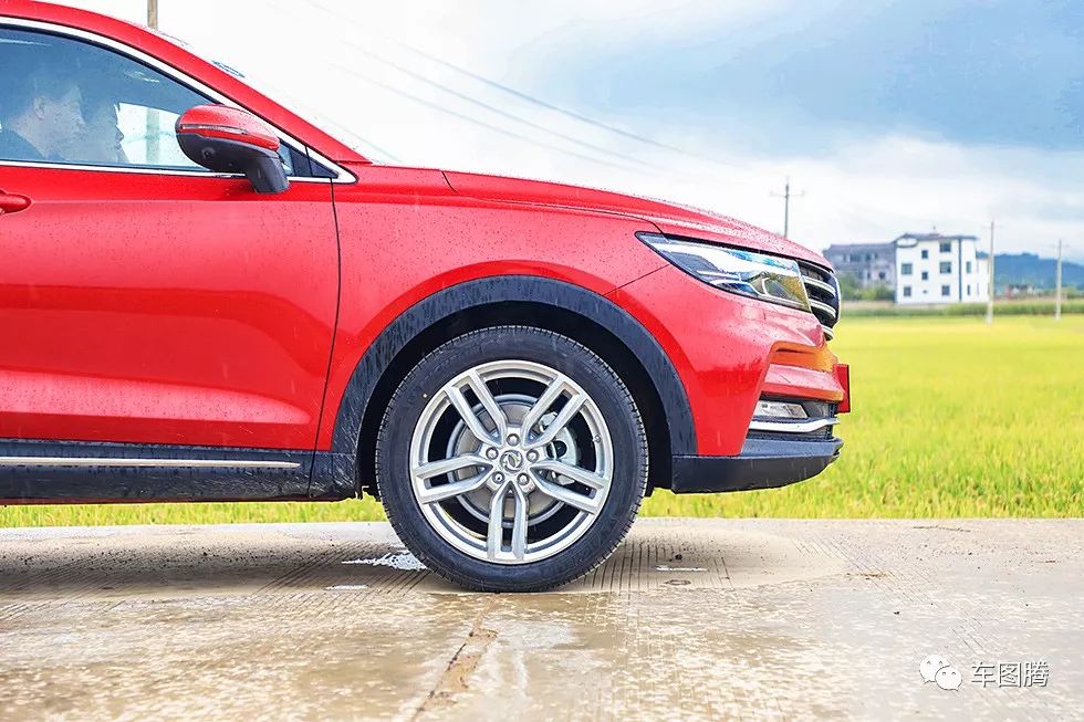 风光ix5智能轿跑,东风风光ix5和轿跑suv