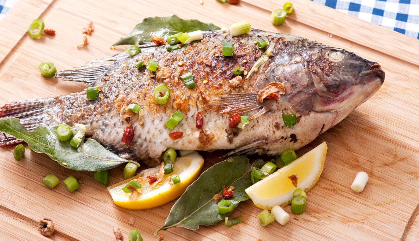 爱吃鱼的一定要收藏,教几种罗非鱼美味的做法,简单易学,好吃极了