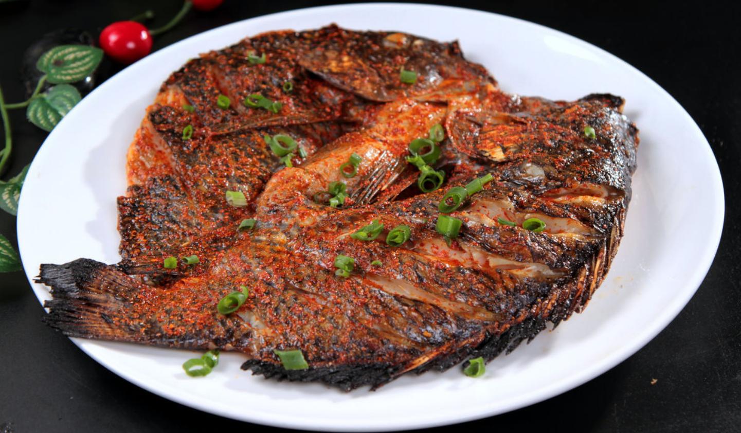 爱吃鱼的一定要收藏,教几种罗非鱼美味的做法,简单易学,好吃极了