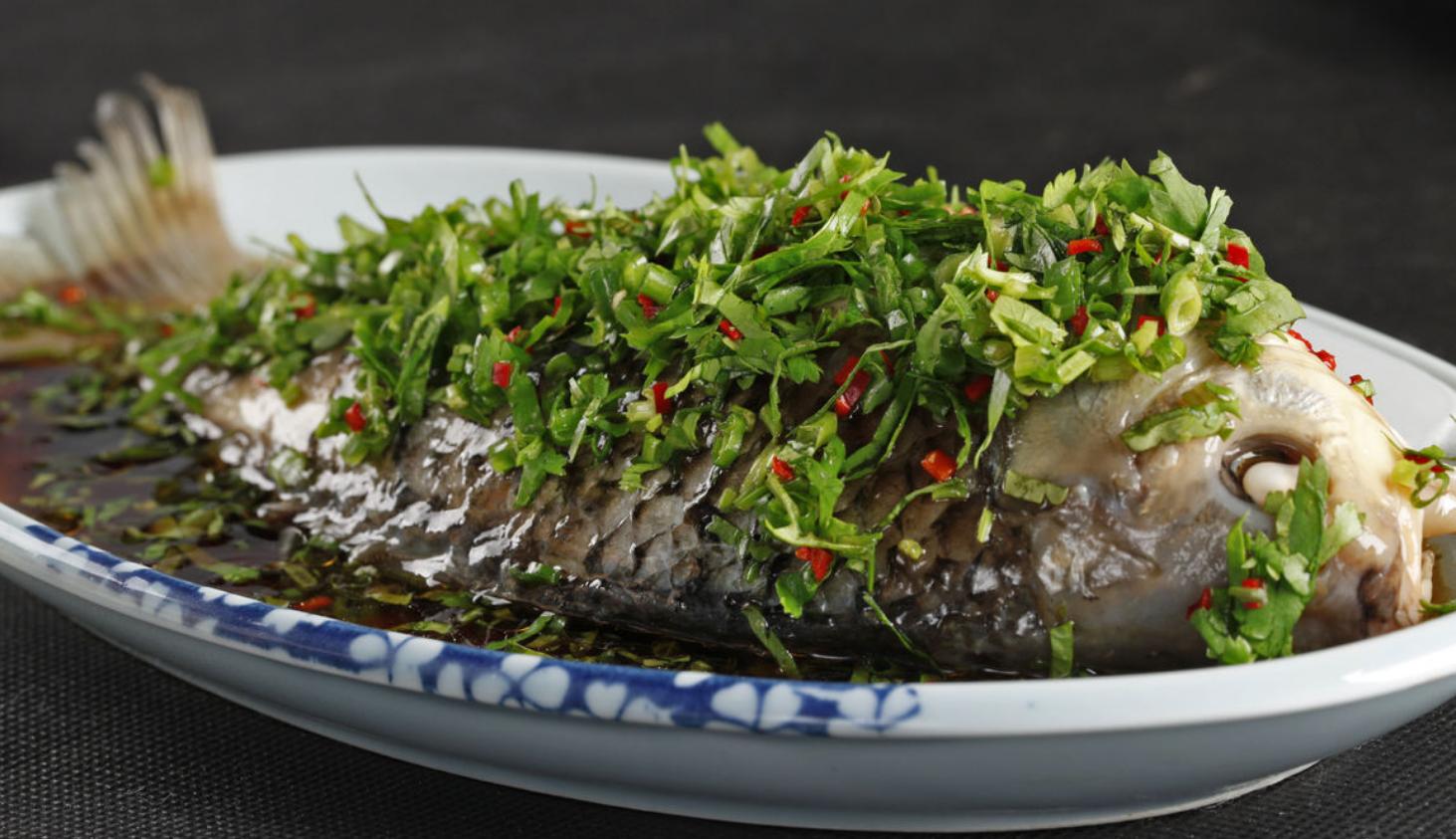 爱吃鱼的一定要收藏,教几种罗非鱼美味的做法,简单易学,好吃极了