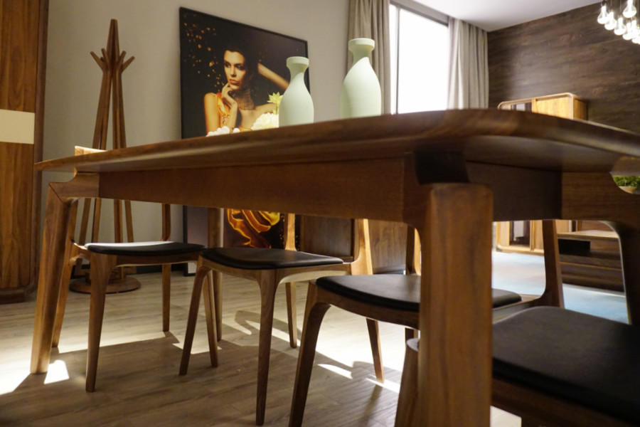 原木餐桌与实木餐桌的区别图片,实木餐桌木材档次排名