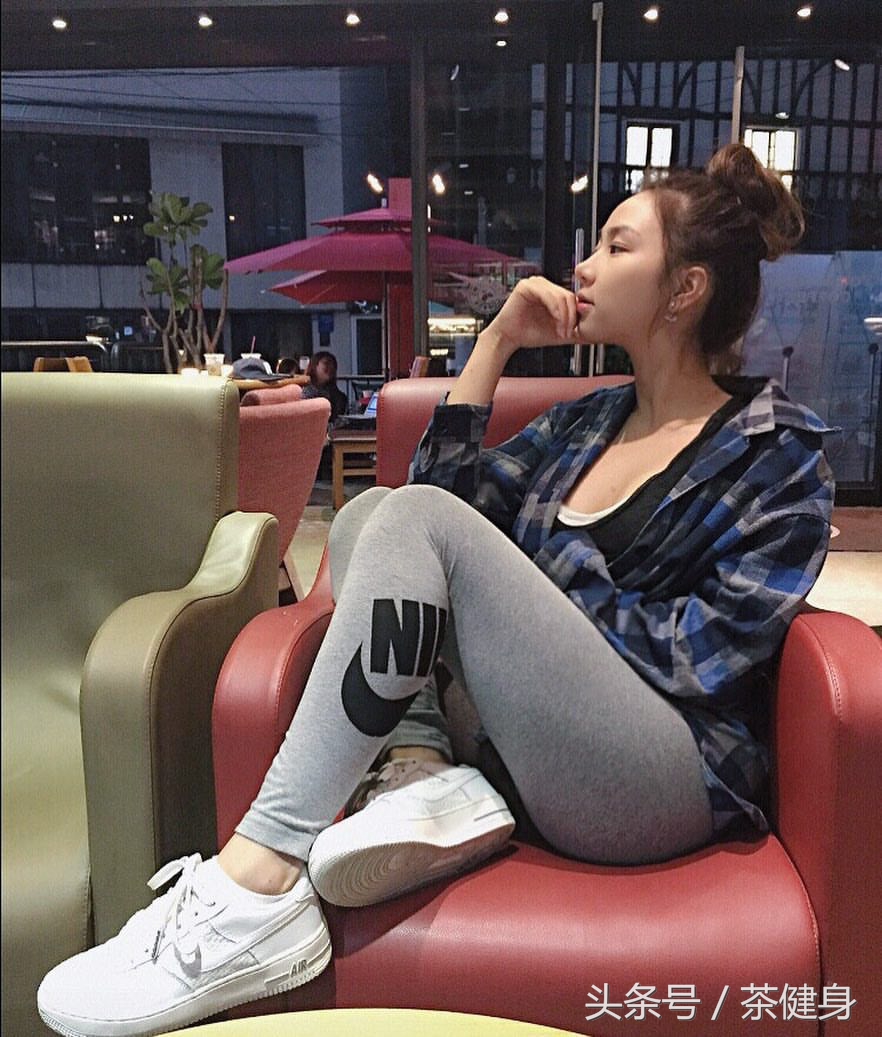 暴汗燃脂瘦上身,40分钟燃脂瘦身训练暴汗背面