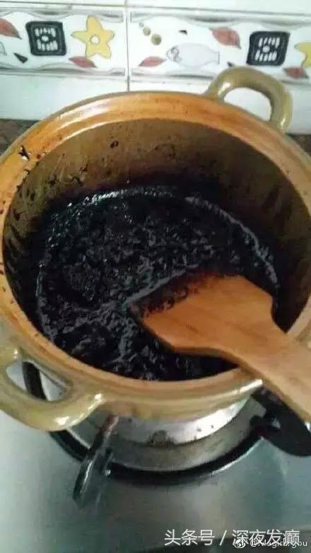 看，这就是让女朋友进厨房的后果