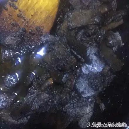 看，这就是让女朋友进厨房的后果