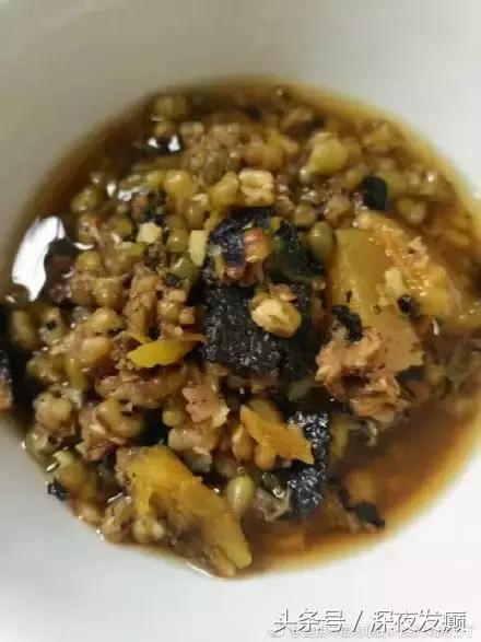 看，这就是让女朋友进厨房的后果