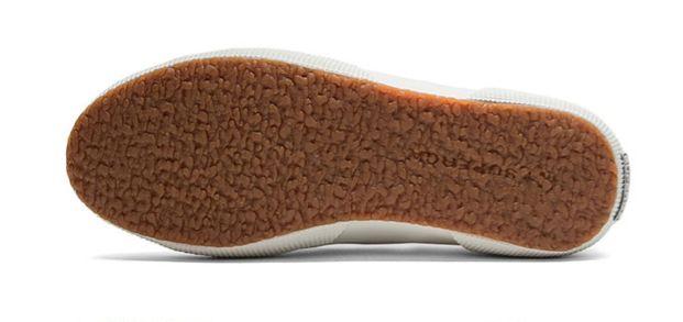 一双省心省事的百搭鞋,一双百搭的小鞋子