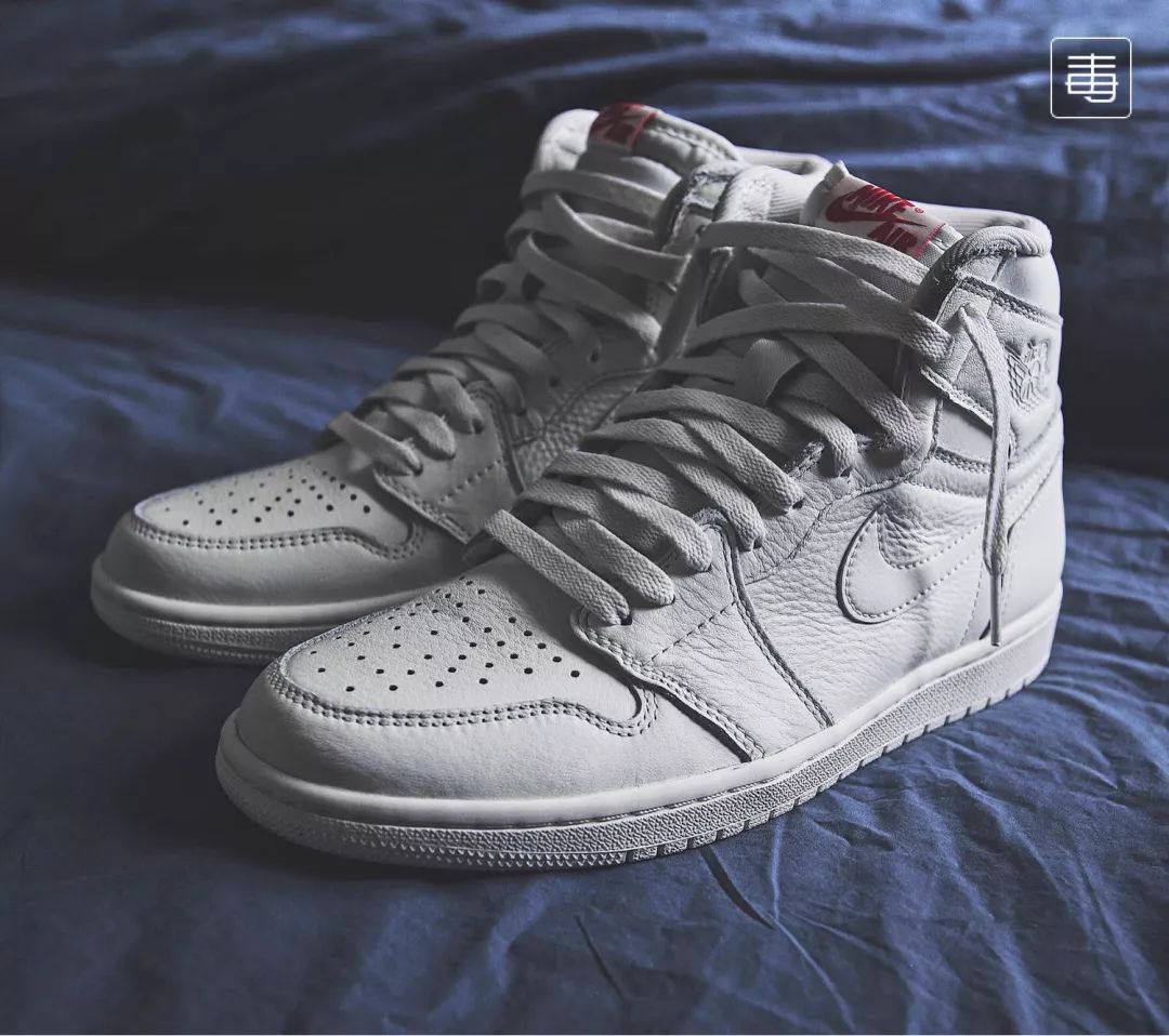 晒出你脚上穿的鞋子,晒出你的球鞋照片