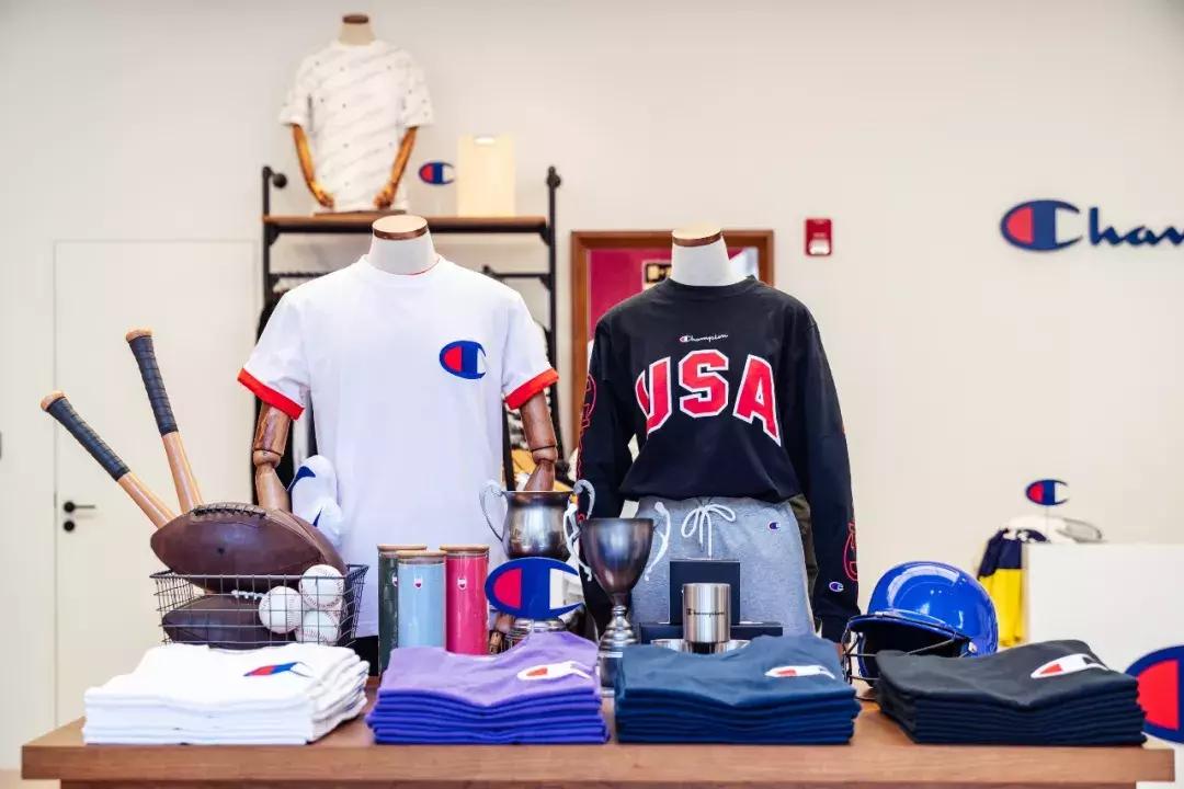 潮牌champion上海开店,美国的一款潮牌champion