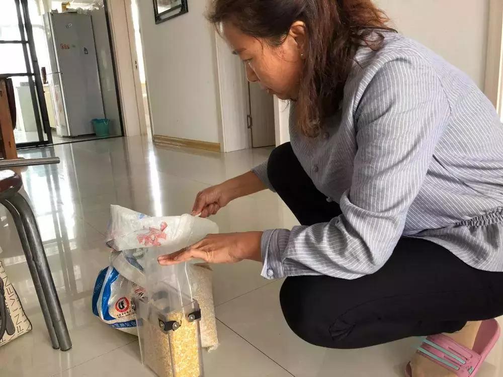 彼得洛夫回不去的老家纪录片全集,东北农村农民的幸福生活