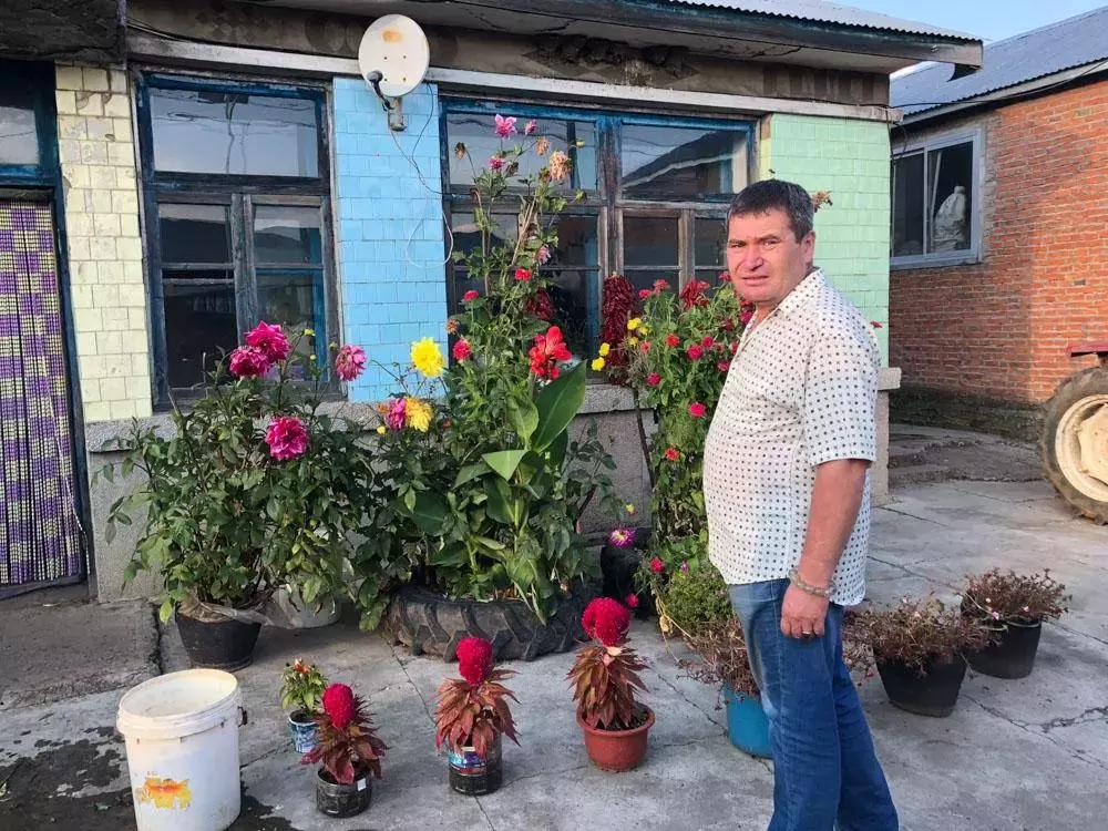 彼得洛夫回不去的老家纪录片全集,东北农村农民的幸福生活