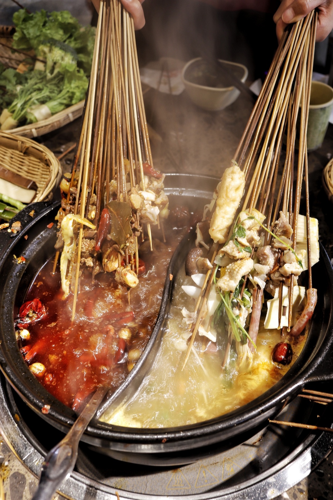 长春万达小郡肝串串香9.9元100串,长春钢管厂五区小郡肝串串香