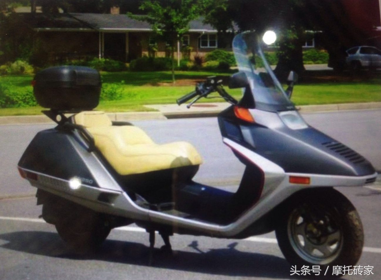 八九十年代，本田艇王CN250堪比今天的奔驰宝马