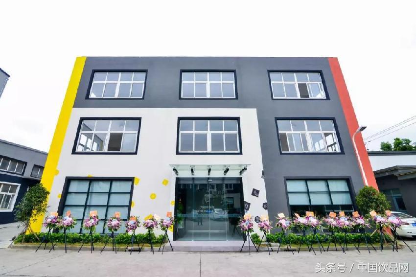 裁员新闻最新瑞幸,星巴克和瑞幸2021