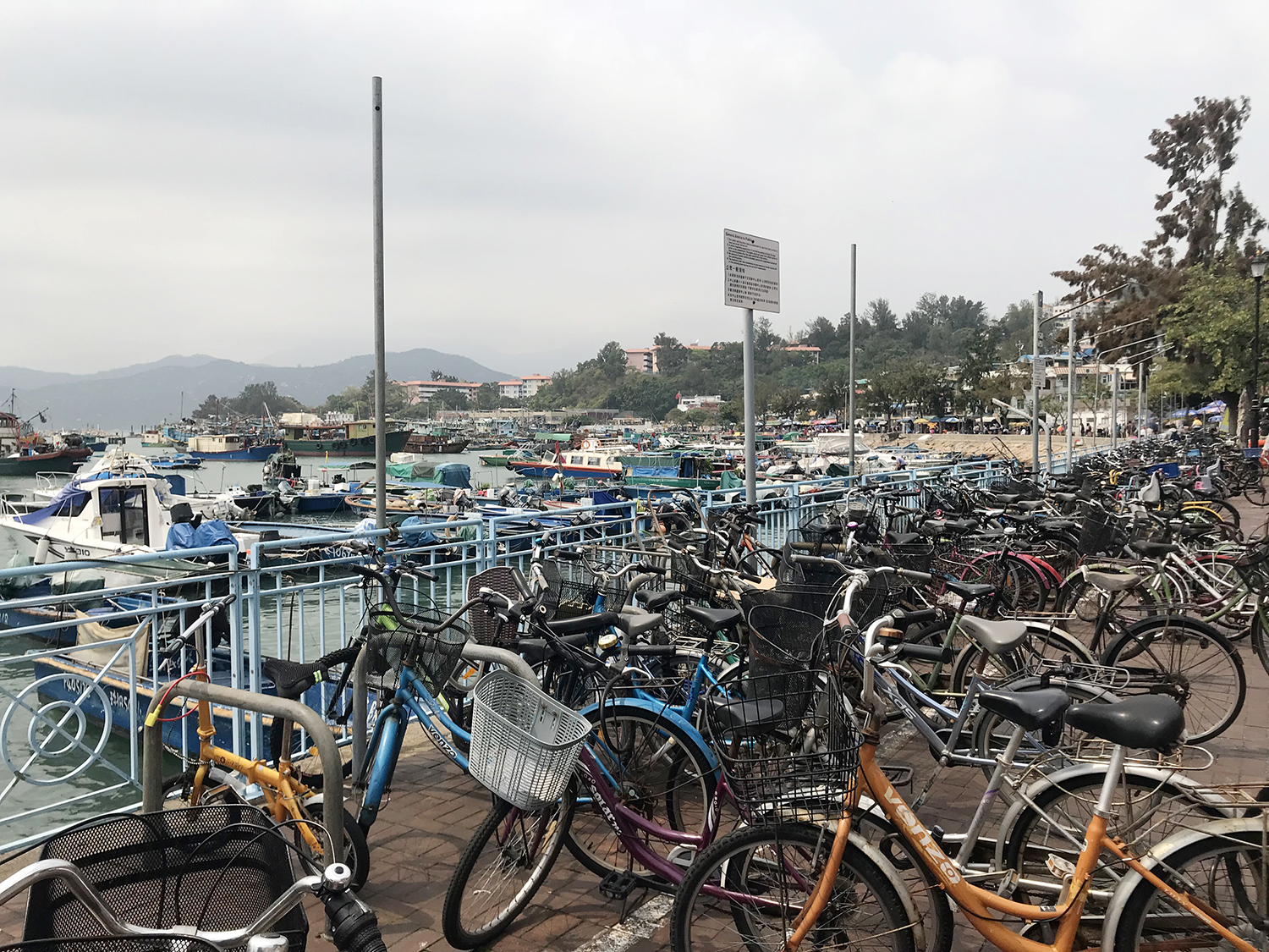 香港长洲岛小渔村,暂离喧嚣的城市去海边