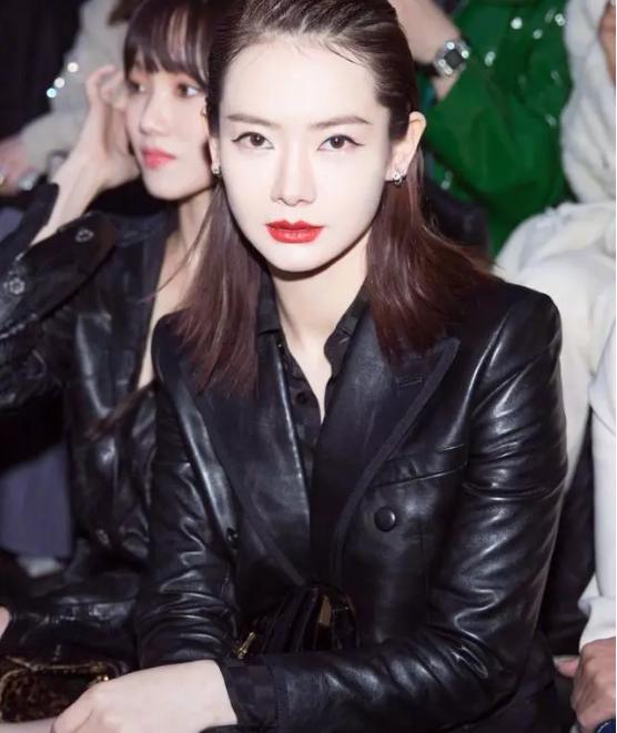 戚薇最近用的口红,戚薇同款口红ysl