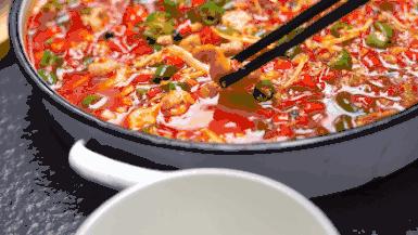 去这家店吃饭还要带西瓜霜？！成都这个“网绿”店暗藏玄机~