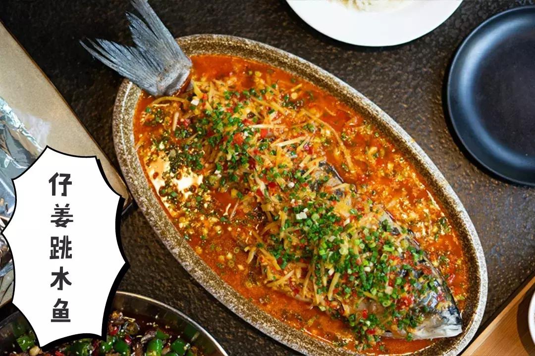 去这家店吃饭还要带西瓜霜？！成都这个“网绿”店暗藏玄机~