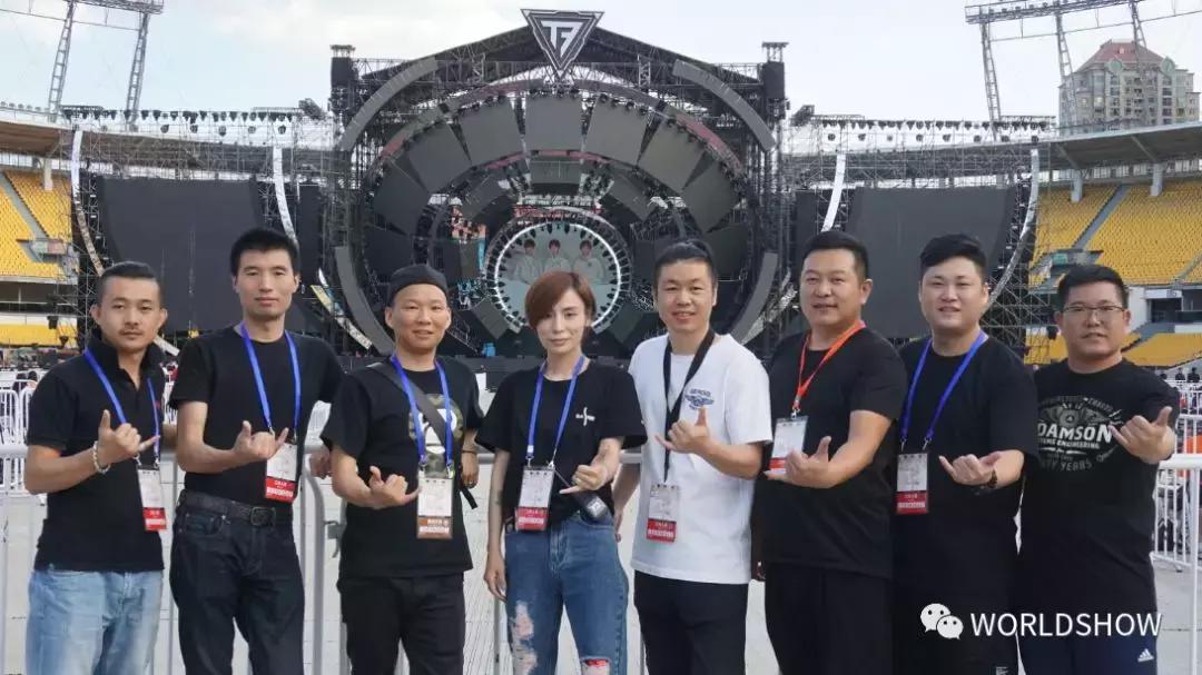 tfboys五周年主持,tfboys5周年演唱会搭建