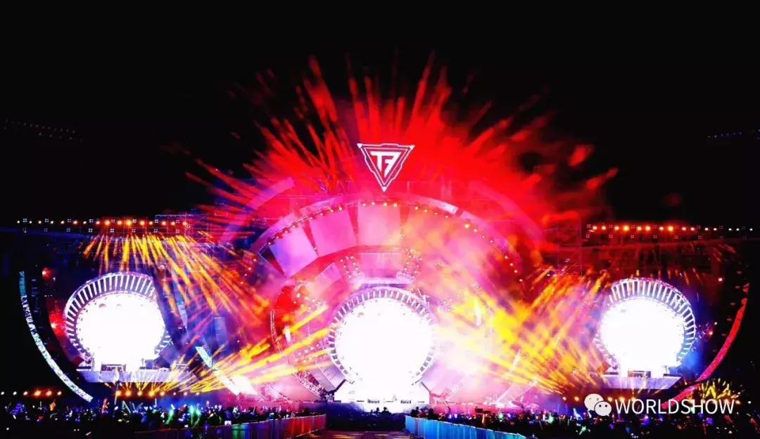 tfboys五周年主持,tfboys5周年演唱会搭建