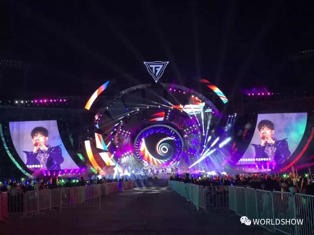 tfboys五周年主持,tfboys5周年演唱会搭建