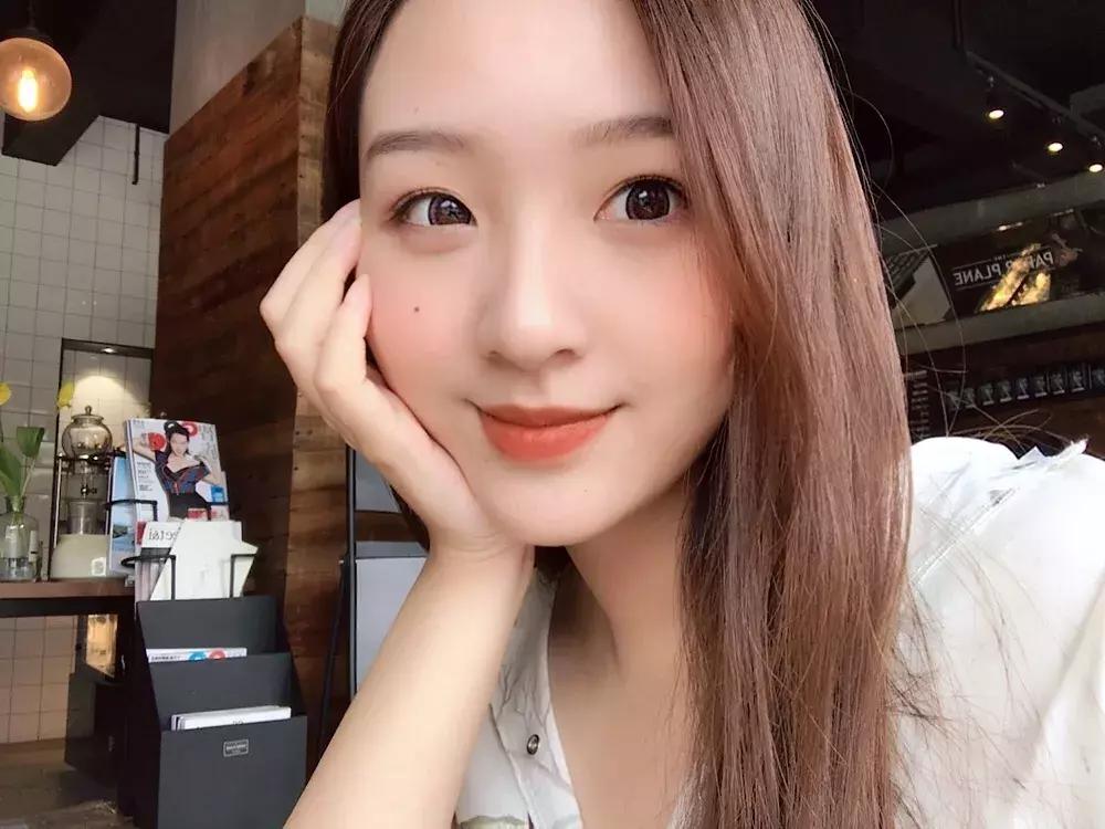 泫雅同款2018磨砂口红,泫雅同款粉色口红