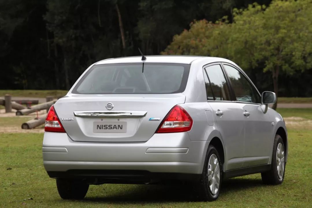 日产颐达与骊威怎么选,日产颐达和骊威