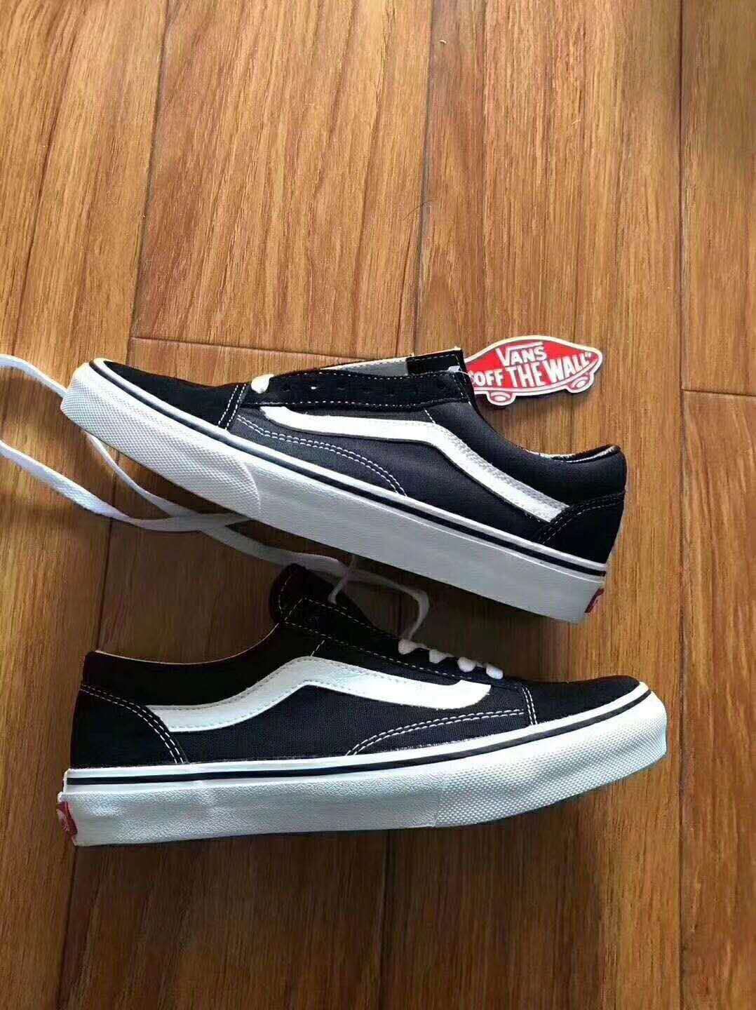 vans十大经典款鞋,vans范斯有孔的鞋