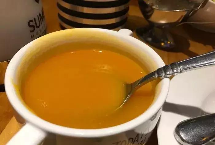 最豪华的音乐餐吧,一家氛围满满的音乐餐吧