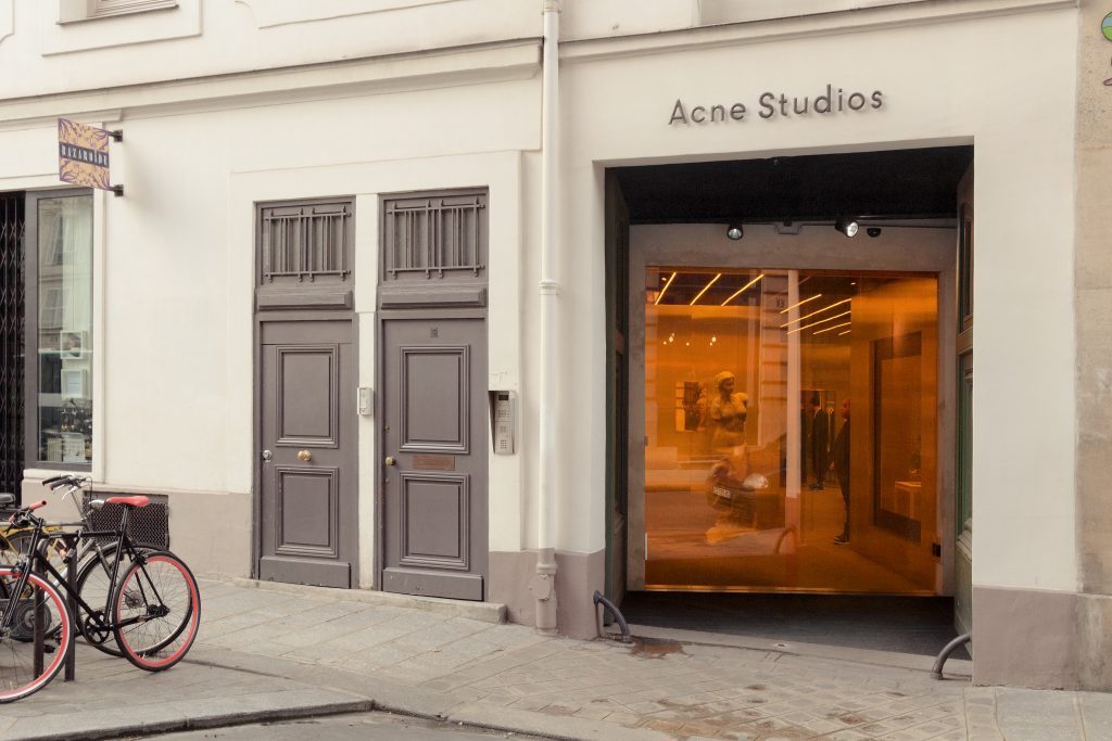 lv和chanel哪个值得买,在巴黎买lv包