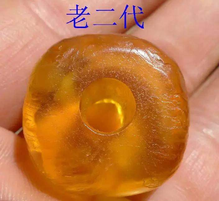 老蜜蜡的特征和图片,真正老蜜蜡的图片