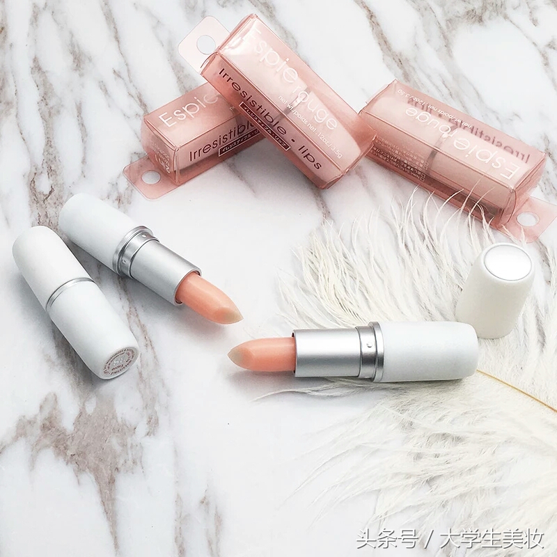 想要粉嘟嘟的嘴唇?来看口碑爆表的秋冬润唇膏