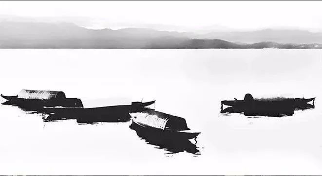 许巍老了多了份沧桑感,许巍是个历经沧桑又怎么样的人