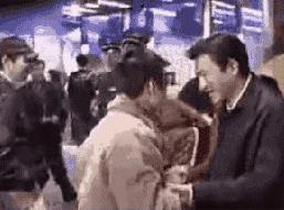 今天我不关心离婚，只想祝你生日快乐