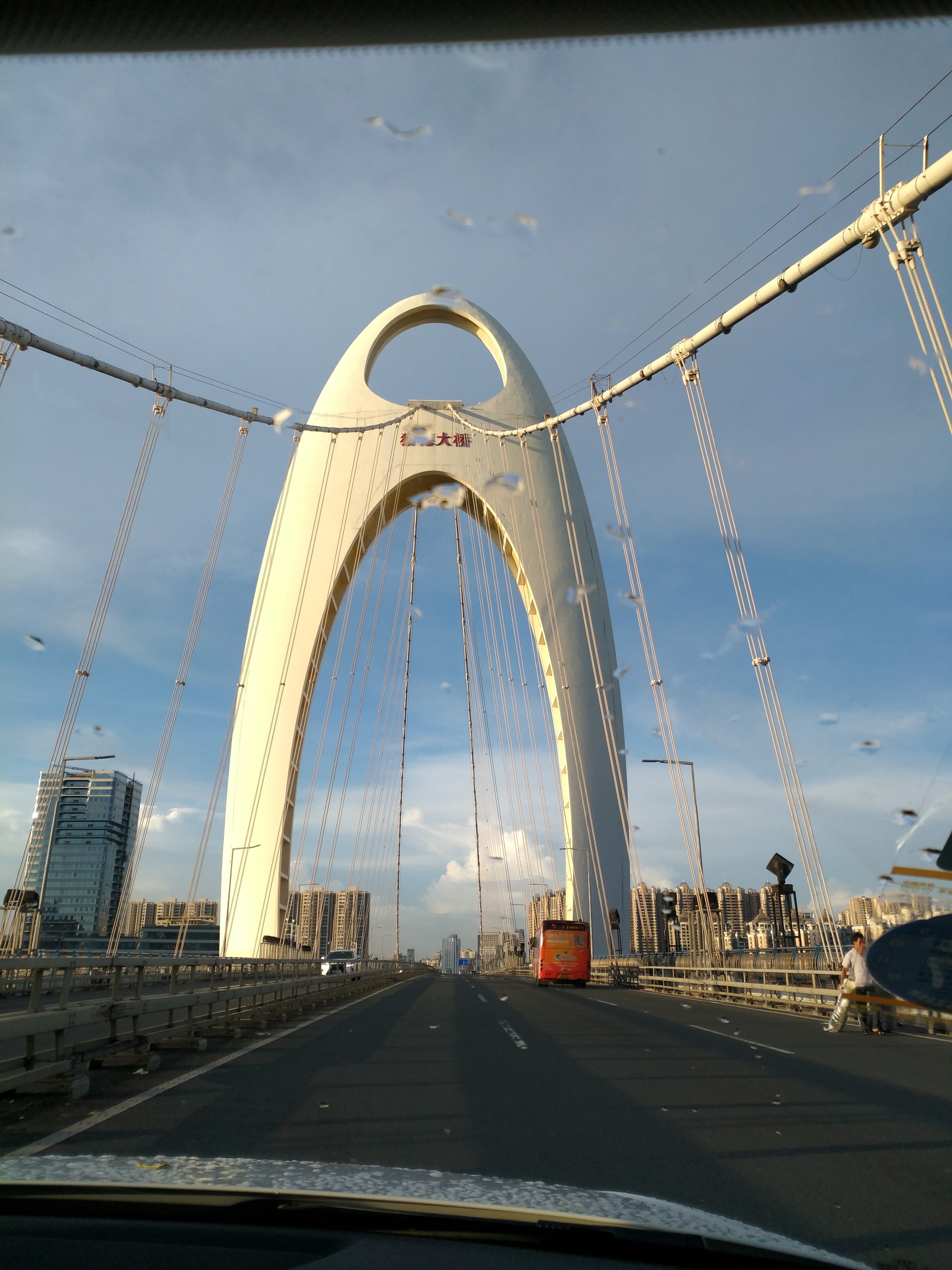 神州租车下单后可以更换用车人吗 (云南租车自由行攻略)