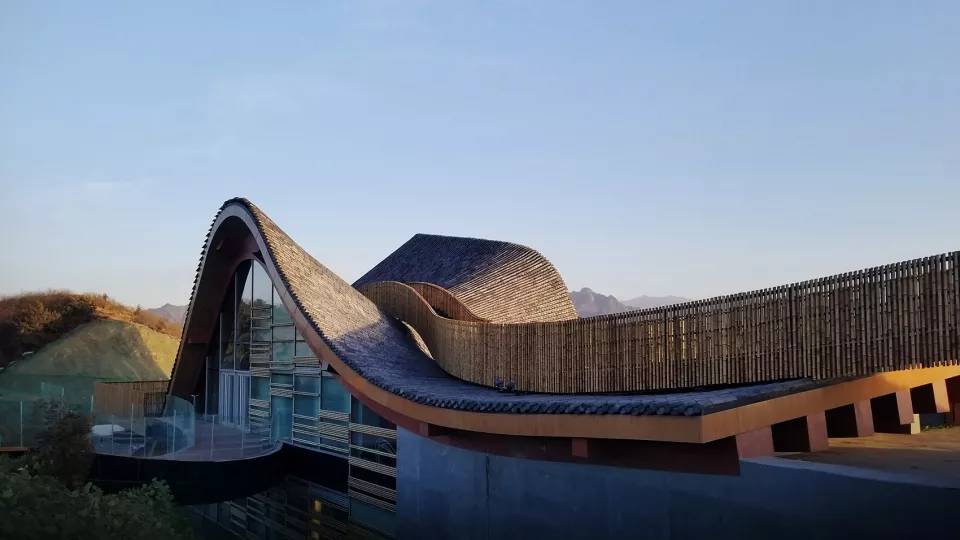 凤凰谷景区山顶风景,凤凰谷山顶艺术馆参观心得感悟