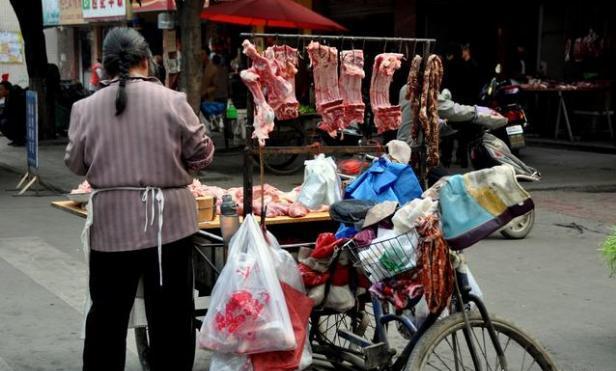 老孟卖猪肉能挣多少钱,在武汉卖猪肉一年挣多少钱