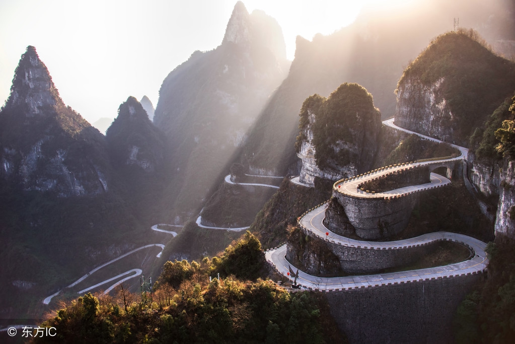 张家界旅行安排攻略,想去张家界旅游怎么开始旅行呢