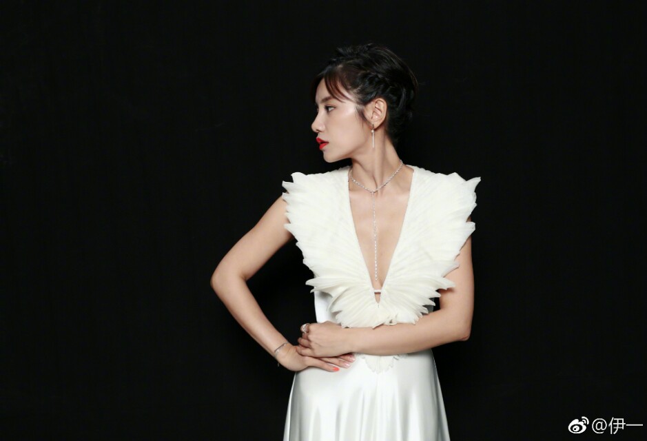 如何高情商说那些背后骂人的人,怎样对待背后乱说话的小人