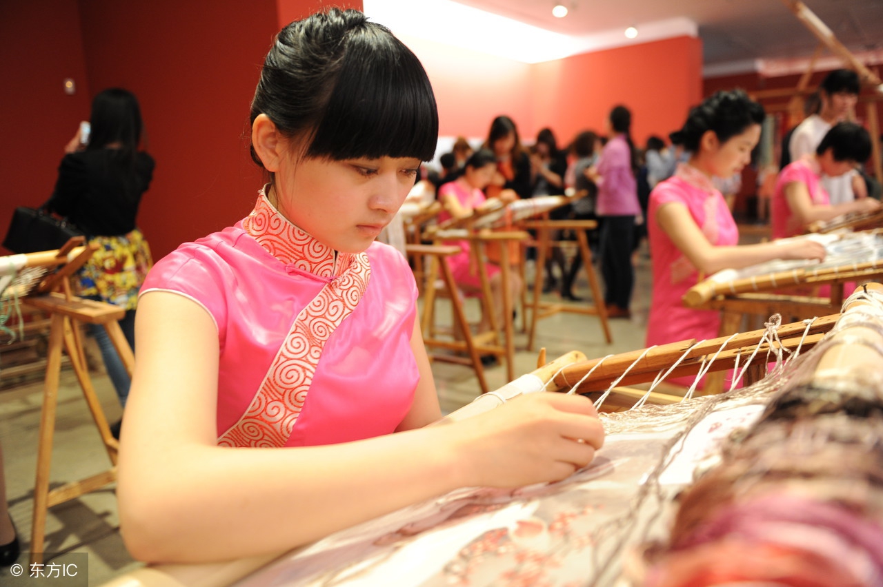 张家界旅行安排攻略,想去张家界旅游怎么开始旅行呢